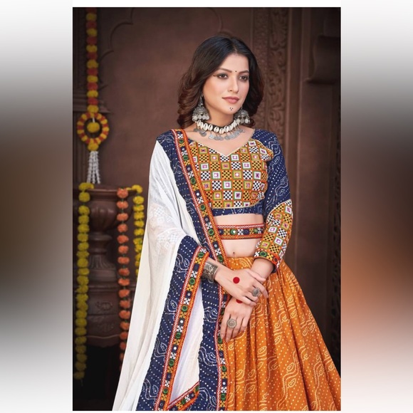 NEW Navratri special lehenga choli collection elegant Work yellow touch up work - Picture 4 of 5